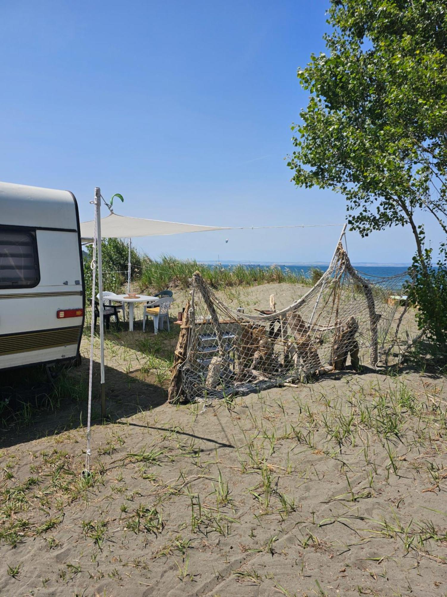 Beachfront Caravans Черноморец Екстериор снимка