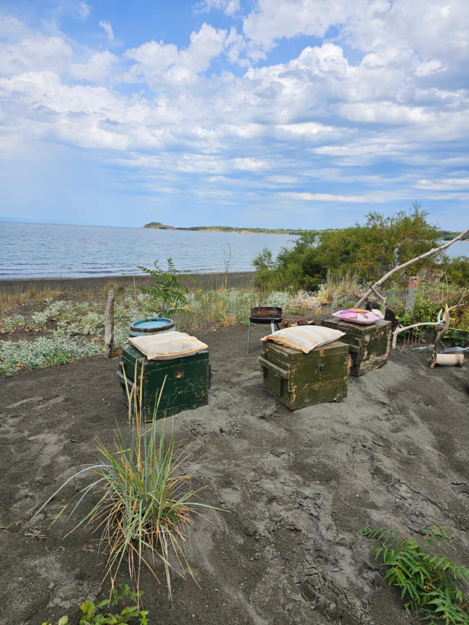 Beachfront Caravans Hotel Черноморец Екстериор снимка