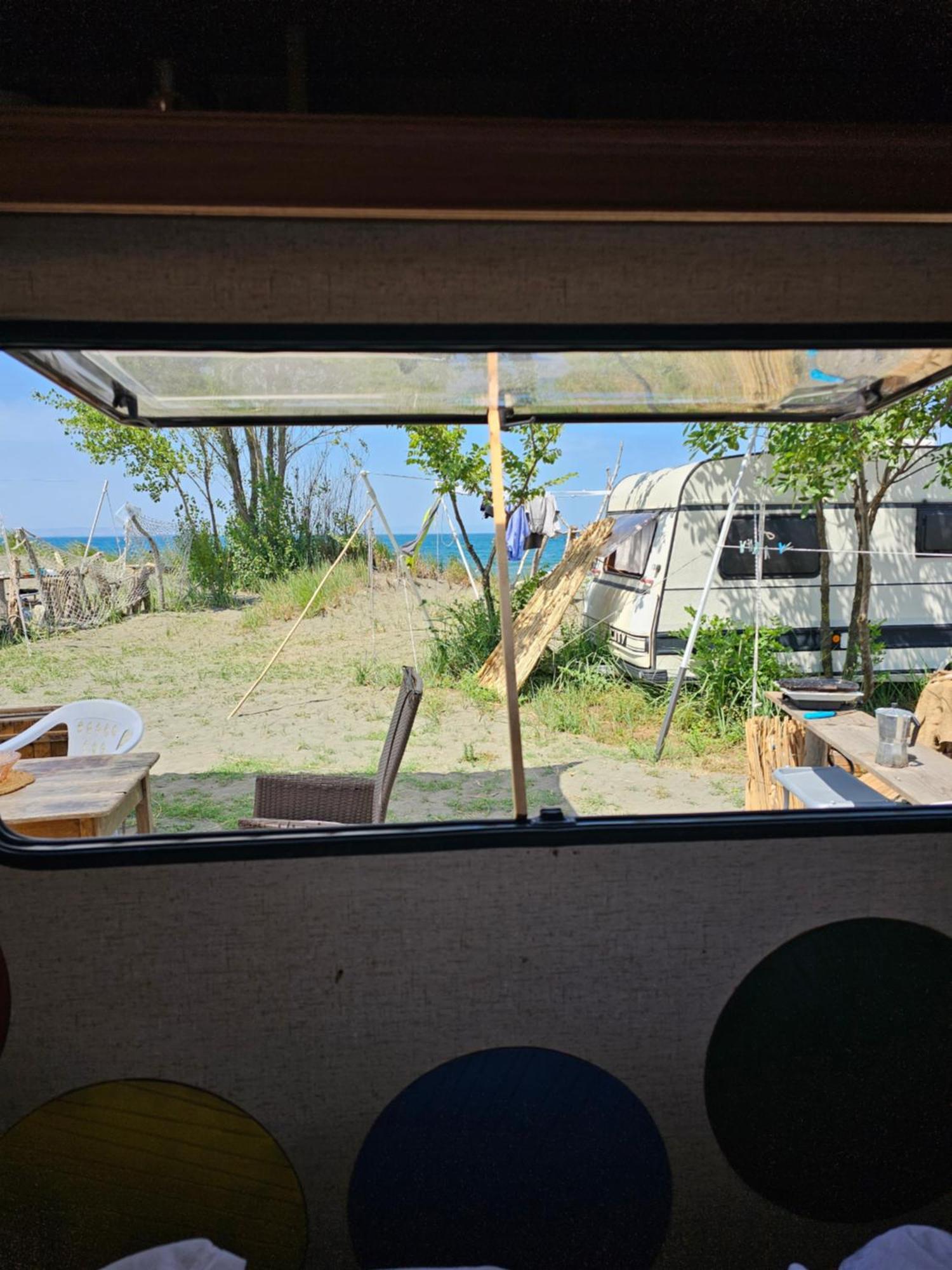 Beachfront Caravans Черноморец Екстериор снимка