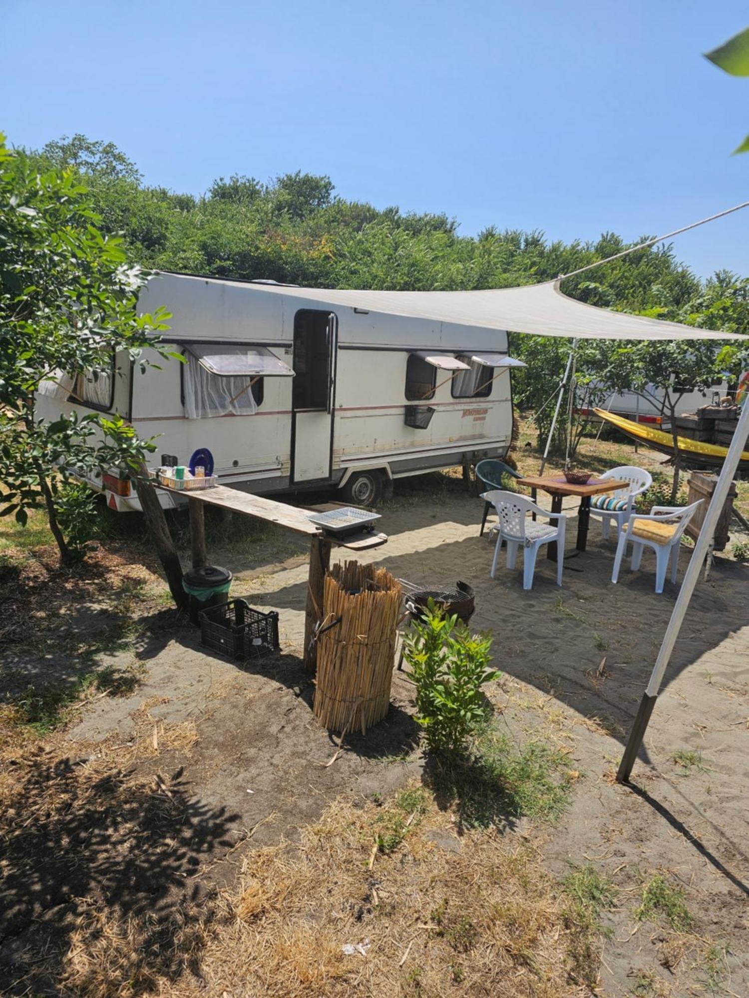 Beachfront Caravans Черноморец Екстериор снимка