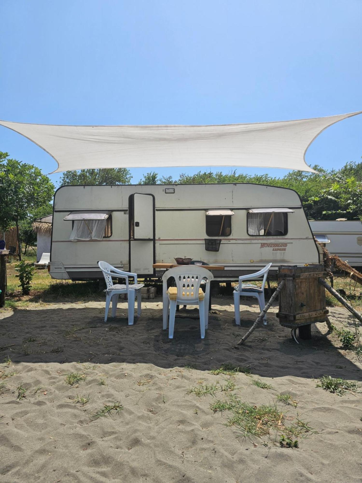 Beachfront Caravans Черноморец Екстериор снимка
