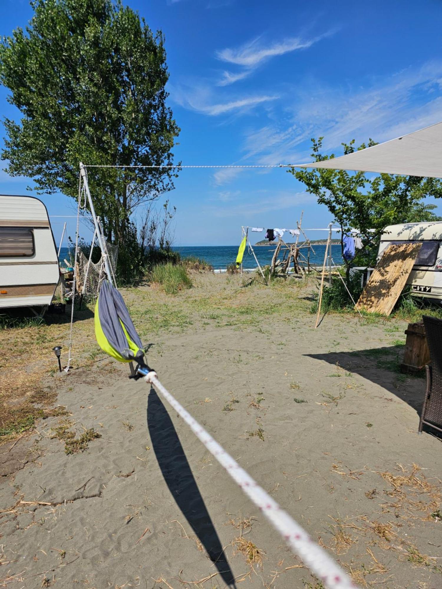 Beachfront Caravans Черноморец Екстериор снимка