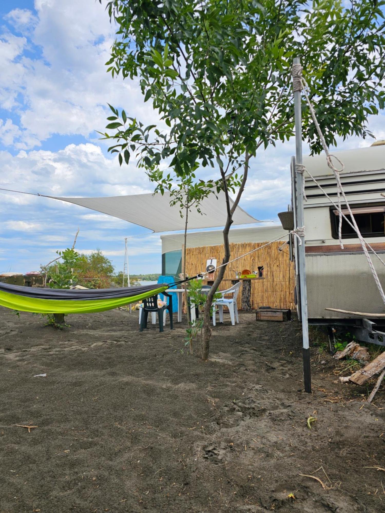 Beachfront Caravans Черноморец Екстериор снимка